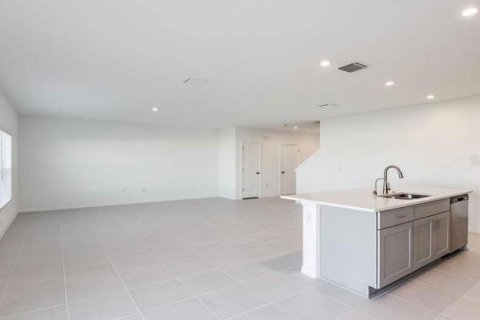 House in Hudson, Florida 3 bedrooms, 172.15 sq.m. № 1905230 - photo 8