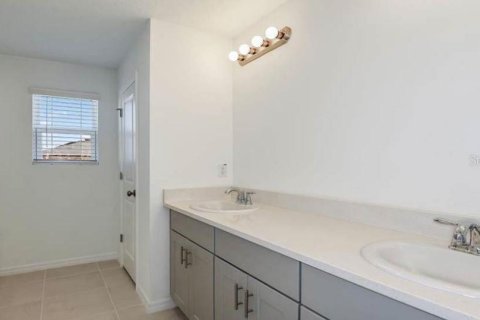 House in Hudson, Florida 3 bedrooms, 172.15 sq.m. № 1905230 - photo 7