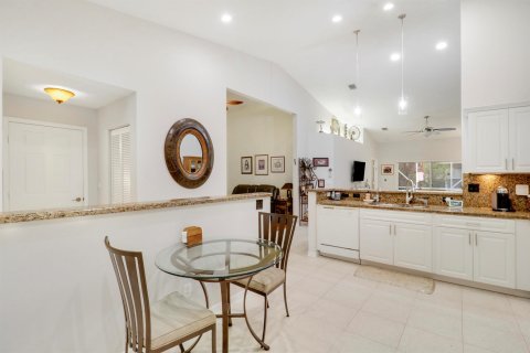 Townhouse in Boynton Beach, Florida 2 bedrooms, 131.64 sq.m. № 2086727 - photo 17