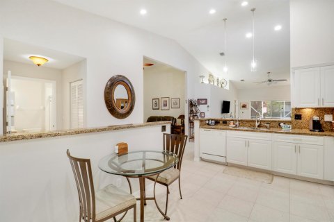Townhouse in Boynton Beach, Florida 2 bedrooms, 131.64 sq.m. № 2086727 - photo 16