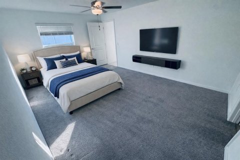 Villa ou maison à louer à Wimauma, Floride: 4 chambres, 179.77 m2 № 2125610 - photo 3
