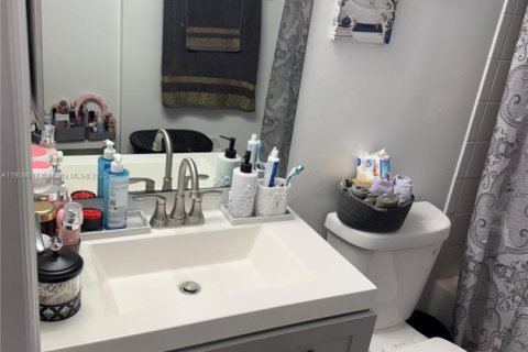 Condo in Homestead, Florida, 2 bedrooms  № 1966053 - photo 10