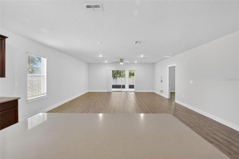 Casa en venta en Lakeland, Florida, 2 dormitorios, 211.91 m2 № 2098953 - foto 14