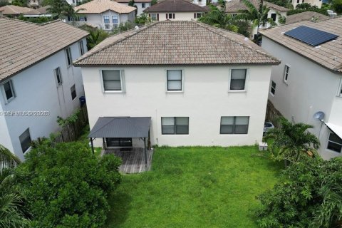 Casa en alquiler en Miami, Florida, 5 dormitorios, 233.56 m2 № 2027434 - foto 25