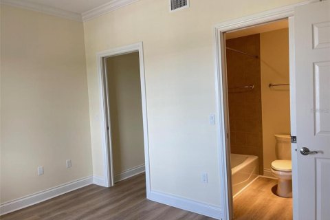 Condo in Lakewood Ranch, Florida, 2 bedrooms  № 2259552 - photo 23
