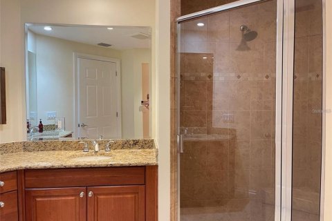 Condo in Lakewood Ranch, Florida, 2 bedrooms  № 2259552 - photo 18