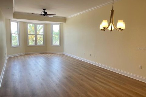 Condo in Lakewood Ranch, Florida, 2 bedrooms  № 2259552 - photo 16