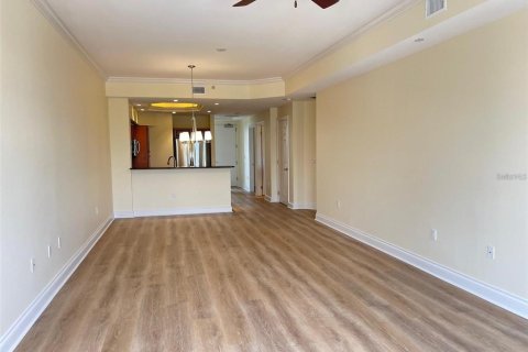 Condo in Lakewood Ranch, Florida, 2 bedrooms  № 2259552 - photo 8