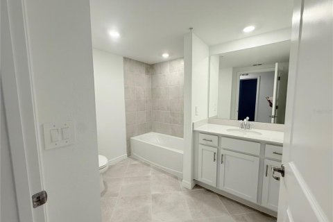 Adosado en alquiler en Bradenton, Florida, 3 dormitorios, 161.74 m2 № 1900811 - foto 9