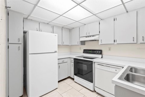 Condo in Port Charlotte, Florida, 1 bedroom  № 1734222 - photo 6