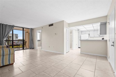 Condo in Port Charlotte, Florida, 1 bedroom  № 1734222 - photo 8