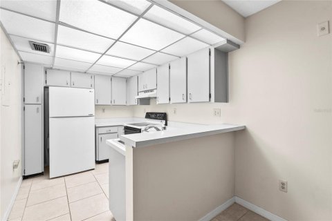 Condo in Port Charlotte, Florida, 1 bedroom  № 1734222 - photo 11