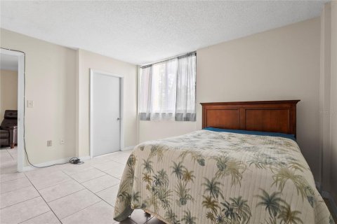 Condo in Port Charlotte, Florida, 1 bedroom  № 1734222 - photo 17
