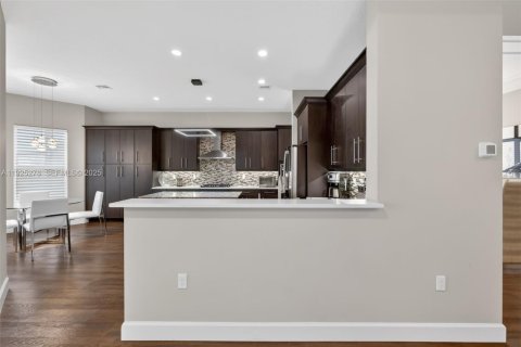 Casa en venta en Port St. Lucie, Florida, 3 dormitorios, 288.74 m2 № 1984186 - foto 11