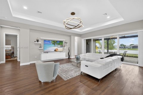 Casa en venta en Port St. Lucie, Florida, 3 dormitorios, 288.74 m2 № 1984186 - foto 6