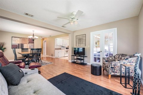Casa en venta en Port Richey, Florida, 2 dormitorios, 135.08 m2 № 1918916 - foto 16
