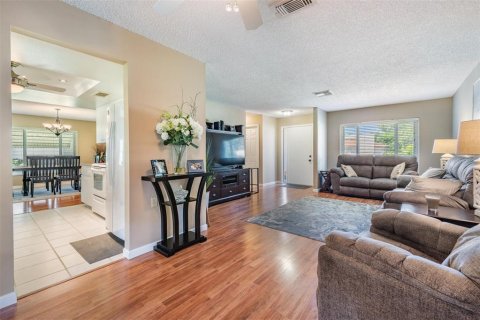 Casa en venta en Port Richey, Florida, 2 dormitorios, 135.08 m2 № 1918916 - foto 5