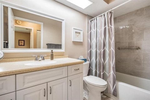Casa en venta en Port Richey, Florida, 2 dormitorios, 135.08 m2 № 1918916 - foto 22