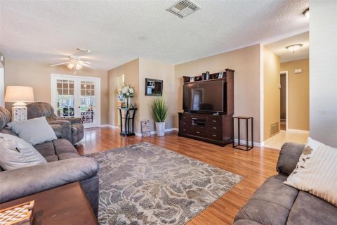 Casa en venta en Port Richey, Florida, 2 dormitorios, 135.08 m2 № 1918916 - foto 3