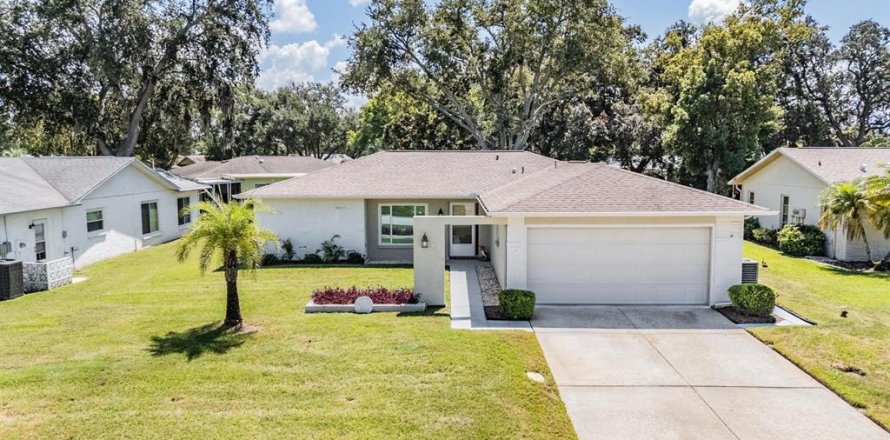 Casa en Port Richey, Florida 2 dormitorios, 135.08 m2 № 1918916