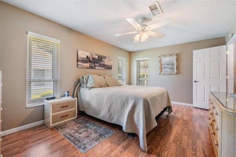 Casa en venta en Port Richey, Florida, 2 dormitorios, 135.08 m2 № 1918916 - foto 17