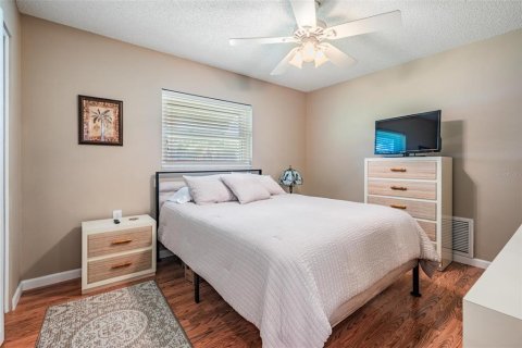 Casa en venta en Port Richey, Florida, 2 dormitorios, 135.08 m2 № 1918916 - foto 21
