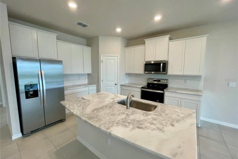 House in Parrish, Florida 4 bedrooms, 256.04 sq.m. № 2391507 - photo 7