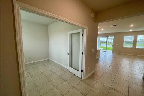 House in Parrish, Florida 4 bedrooms, 256.04 sq.m. № 2391507 - photo 4