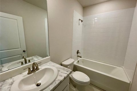 House in Parrish, Florida 4 bedrooms, 256.04 sq.m. № 2391507 - photo 23