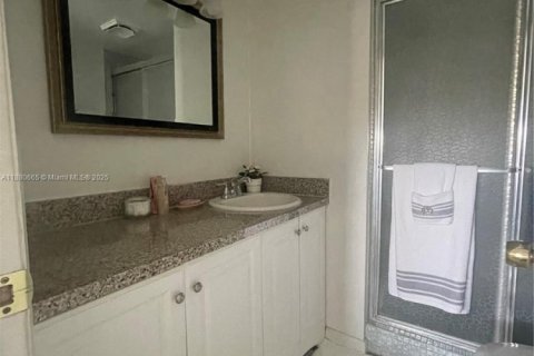 Купить кондоминиум в Санрайз, Флорида 2 спальни, 78.97м2, № 1929294 - фото 26