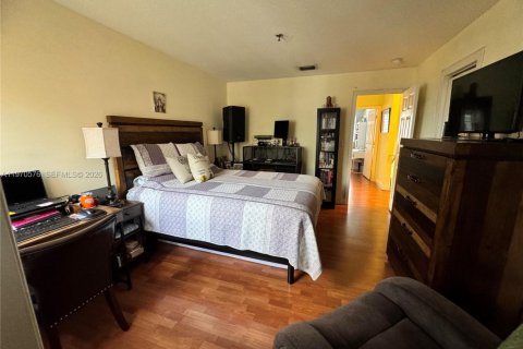 Снять в аренду кондоминиум в Майами, Флорида 3 спальни, 105.63м2, № 2032498 - фото 10