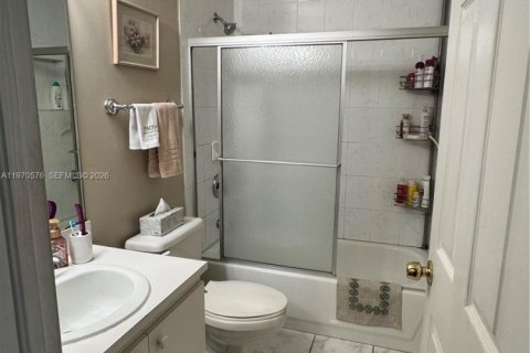 Снять в аренду кондоминиум в Майами, Флорида 3 спальни, 105.63м2, № 2032498 - фото 11