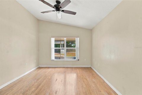 House in Brandon, Florida 3 bedrooms, 131.18 sq.m. № 2427168 - photo 11