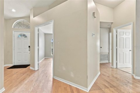 House in Brandon, Florida 3 bedrooms, 131.18 sq.m. № 2427168 - photo 4
