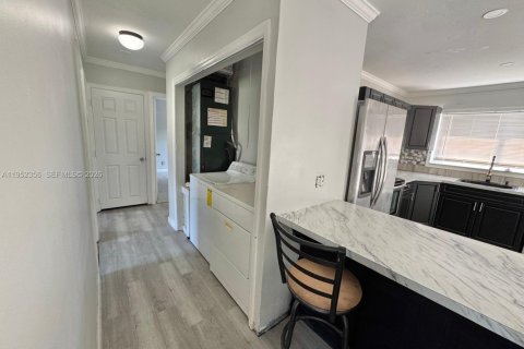 Снять в аренду виллу или дом в Порт-Сент-Луси, Флорида 3 спальни, 109.25м2, № 2006690 - фото 16