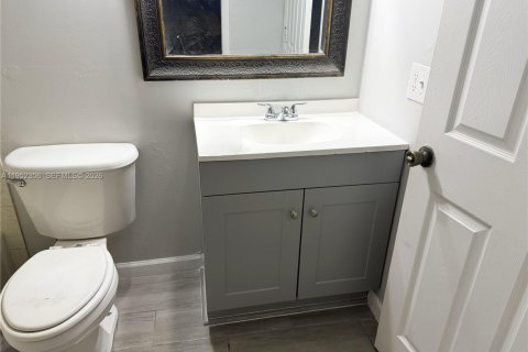 Снять в аренду виллу или дом в Порт-Сент-Луси, Флорида 3 спальни, 109.25м2, № 2006690 - фото 10