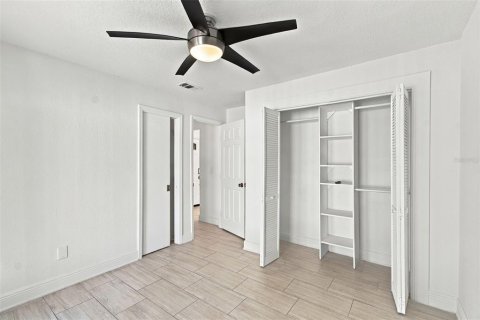 Apartment in Orlando, Florida 2 bedrooms, 72.74 sq.m. № 2400084 - photo 15