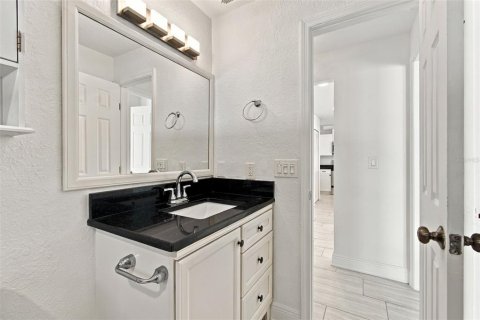 Apartment in Orlando, Florida 2 bedrooms, 72.74 sq.m. № 2400084 - photo 18