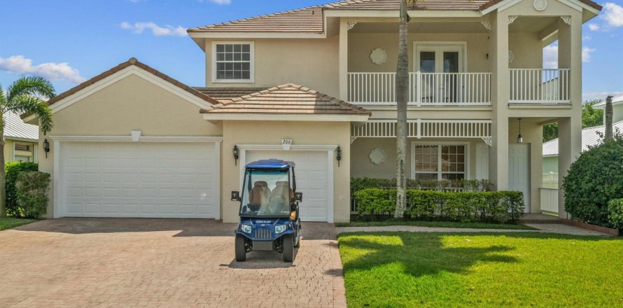Casa en Port St. Lucie, Florida 5 dormitorios, 332.13 m2 № 2087379