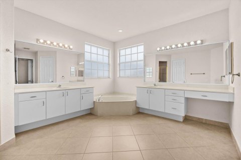 Casa en venta en Port St. Lucie, Florida, 5 dormitorios, 332.13 m2 № 2087379 - foto 14