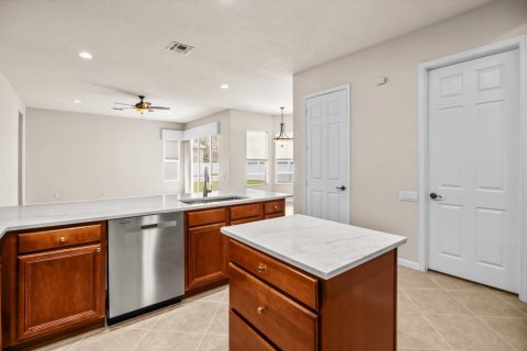 Casa en venta en Port St. Lucie, Florida, 5 dormitorios, 332.13 m2 № 2087379 - foto 9