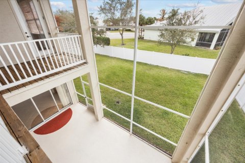 Casa en venta en Port St. Lucie, Florida, 5 dormitorios, 332.13 m2 № 2087379 - foto 25
