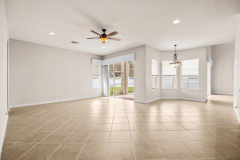 Casa en venta en Port St. Lucie, Florida, 5 dormitorios, 332.13 m2 № 2087379 - foto 10