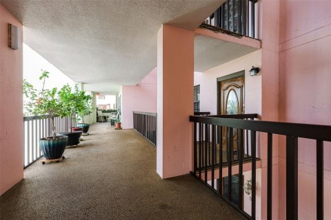 Condo in Daytona Beach, Florida, 2 bedrooms  № 1576366 - photo 28