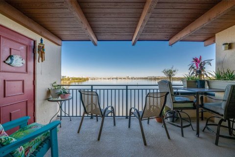 Condo in Daytona Beach, Florida, 2 bedrooms  № 1576366 - photo 22