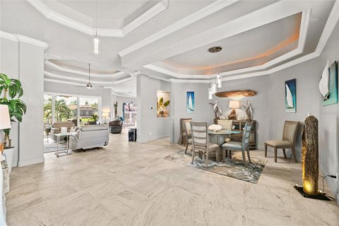 Villa ou maison à vendre à Punta Gorda, Floride: 3 chambres, 230.21 m2 № 2310335 - photo 12