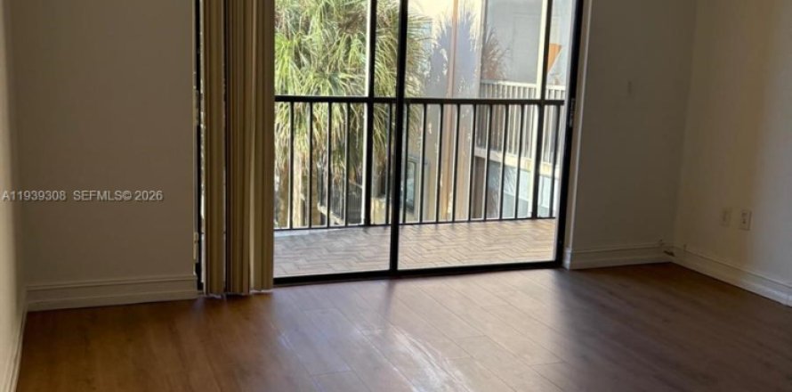 Condo in Miami, Florida, 1 bedroom  № 1997385