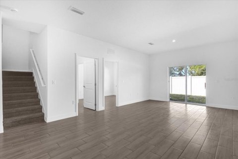 Adosado en venta en Davenport, Florida, 4 dormitorios, 189.06 m2 № 1900601 - foto 11