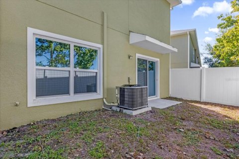 Adosado en venta en Davenport, Florida, 4 dormitorios, 189.06 m2 № 1900601 - foto 28