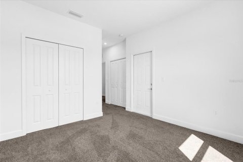 Adosado en venta en Davenport, Florida, 4 dormitorios, 189.06 m2 № 1900601 - foto 18